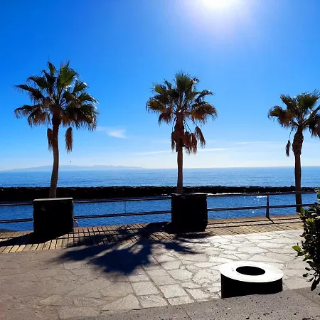 Апартаменты Precioso Vista Mare-beautiful Sea View-calidad *